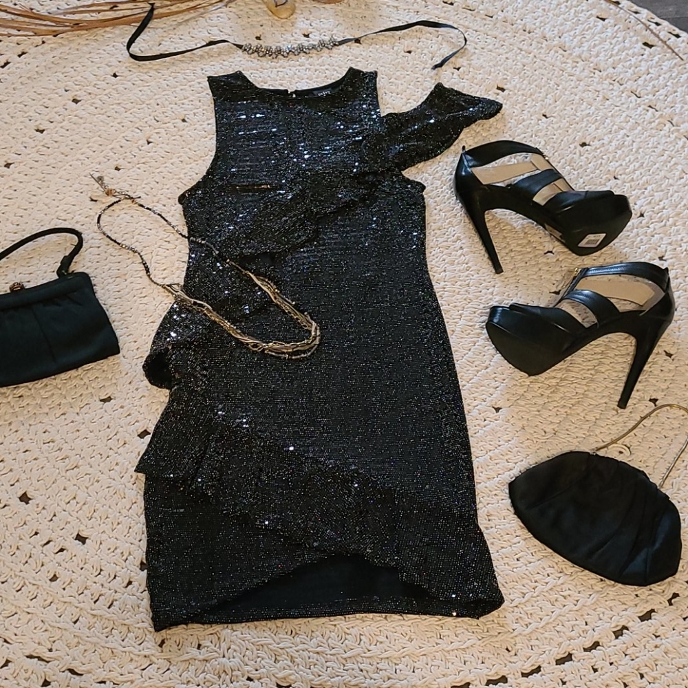 NWOT COCKTAIL DRESS BLACK AND SILVER SHIMMER R - Picture 5 of 16